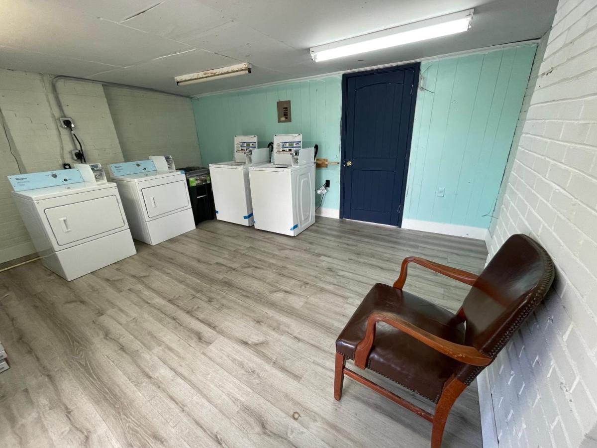 Pinelodge Motel Baxley Esterno foto