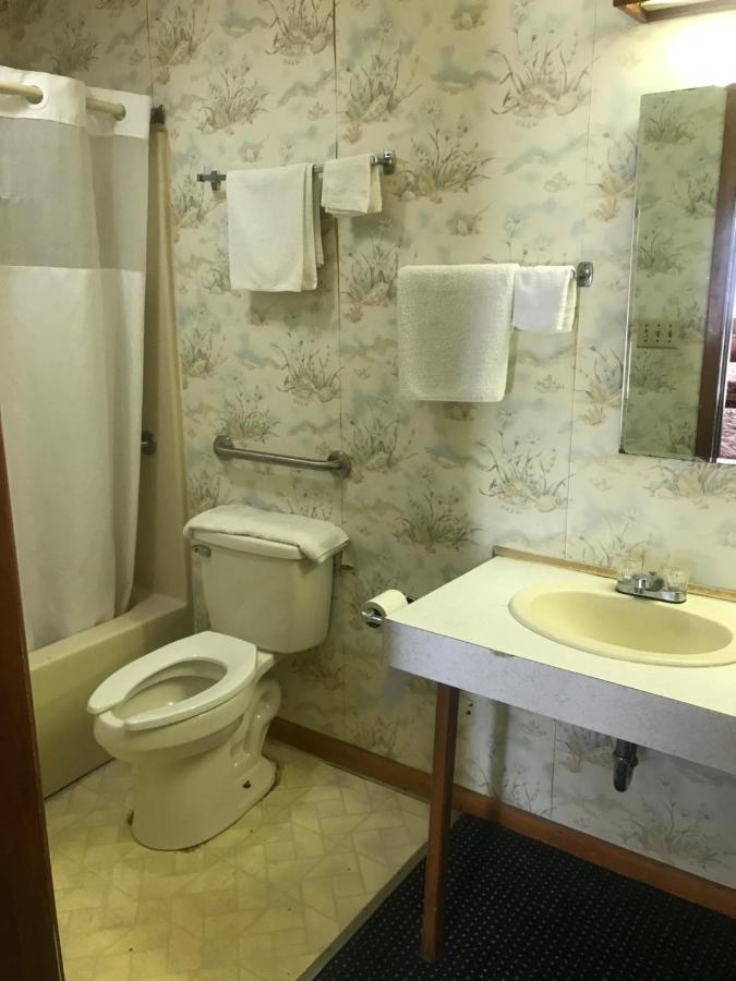 Pinelodge Motel Baxley Esterno foto