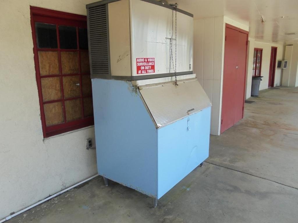 Pinelodge Motel Baxley Esterno foto